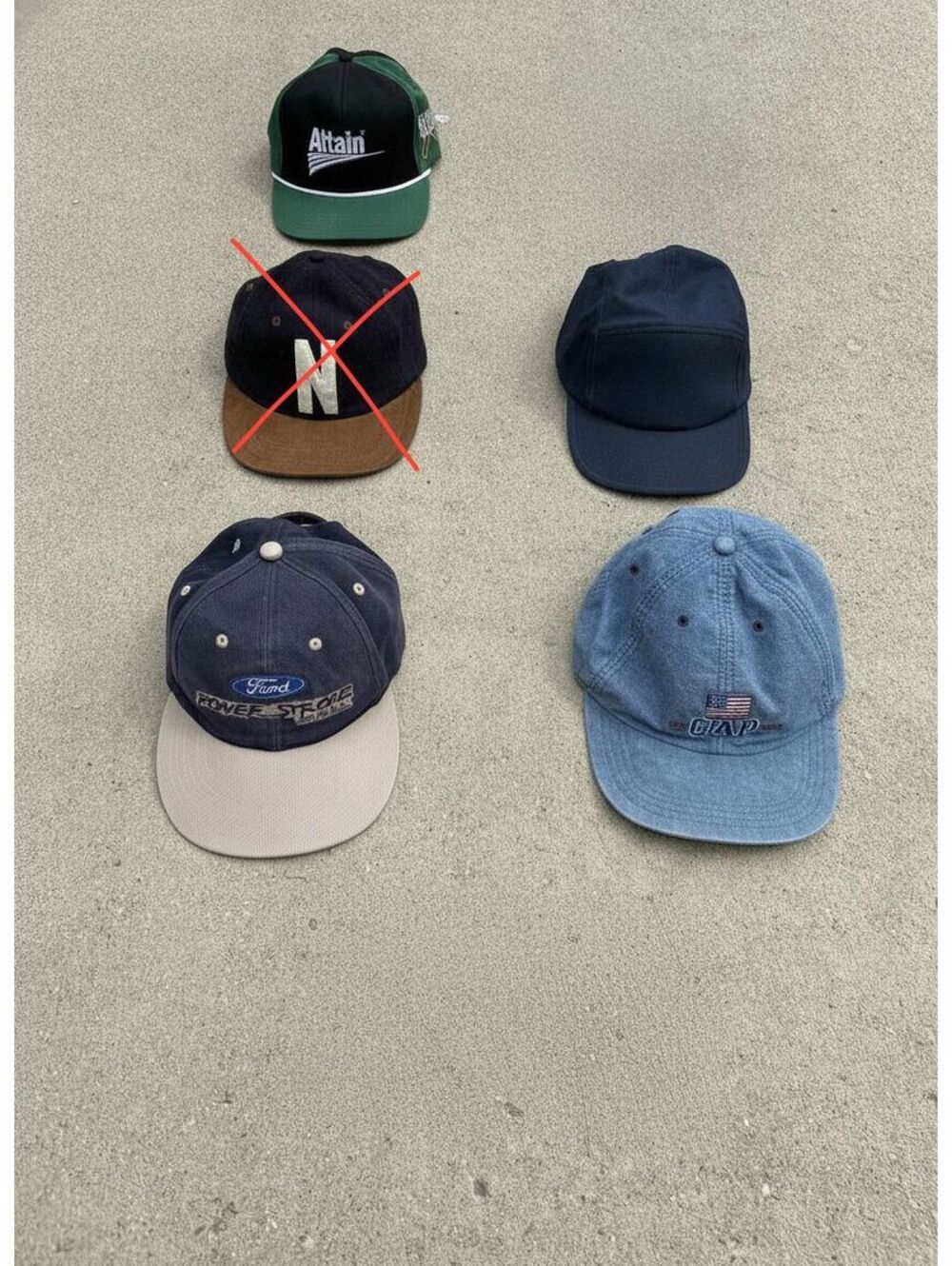 Set of 6 Vintage adjustable dad hat / Baseball Caps (READ)